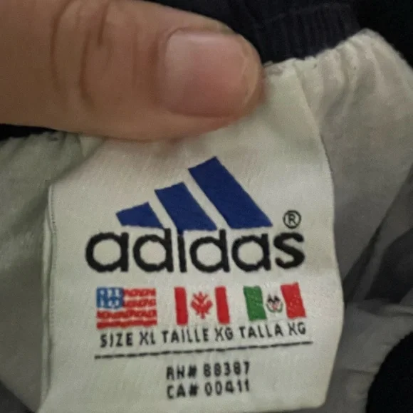 Adidas pant - Picture 3 of 3